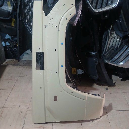 Toyota land cruiser fender - Private Seller Toyota land cruiser fender - Private Seller