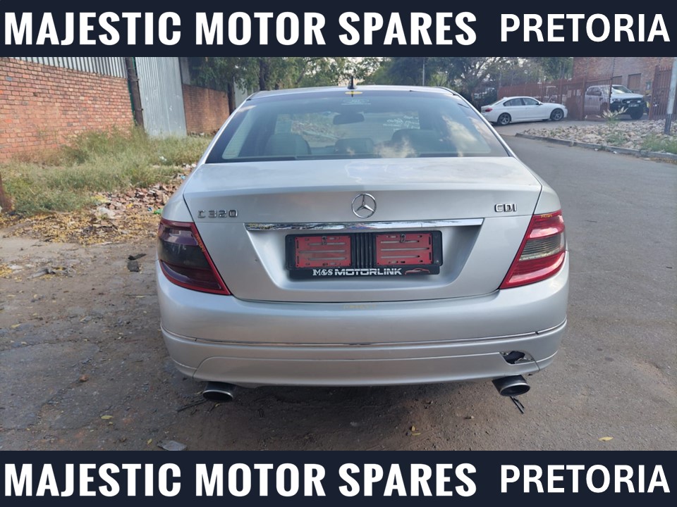 Mercedes C320 CDI preface stripping for spares silver iridium - Private Seller Mercedes C320 CDI preface stripping for spares silver iridium - Private Seller