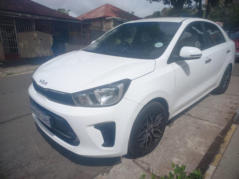 2022 KIA PEGGAS 1.4 PETROL, MANUAL, WHITE COLOR, MILEAGE 77000KMS