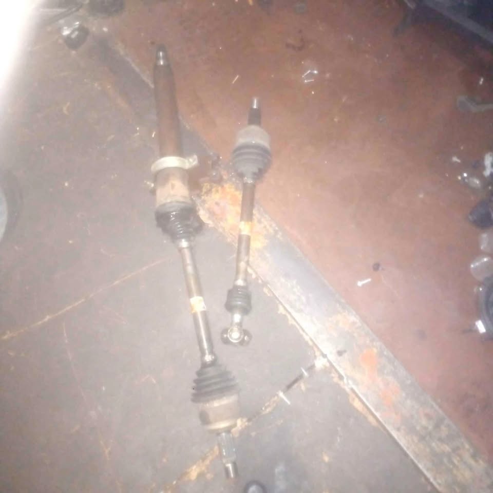 Ford EcoSport 1.6 maunal diesel Both CV joints - Private Seller Ford EcoSport 1.6 maunal diesel Both CV joints - Private Seller