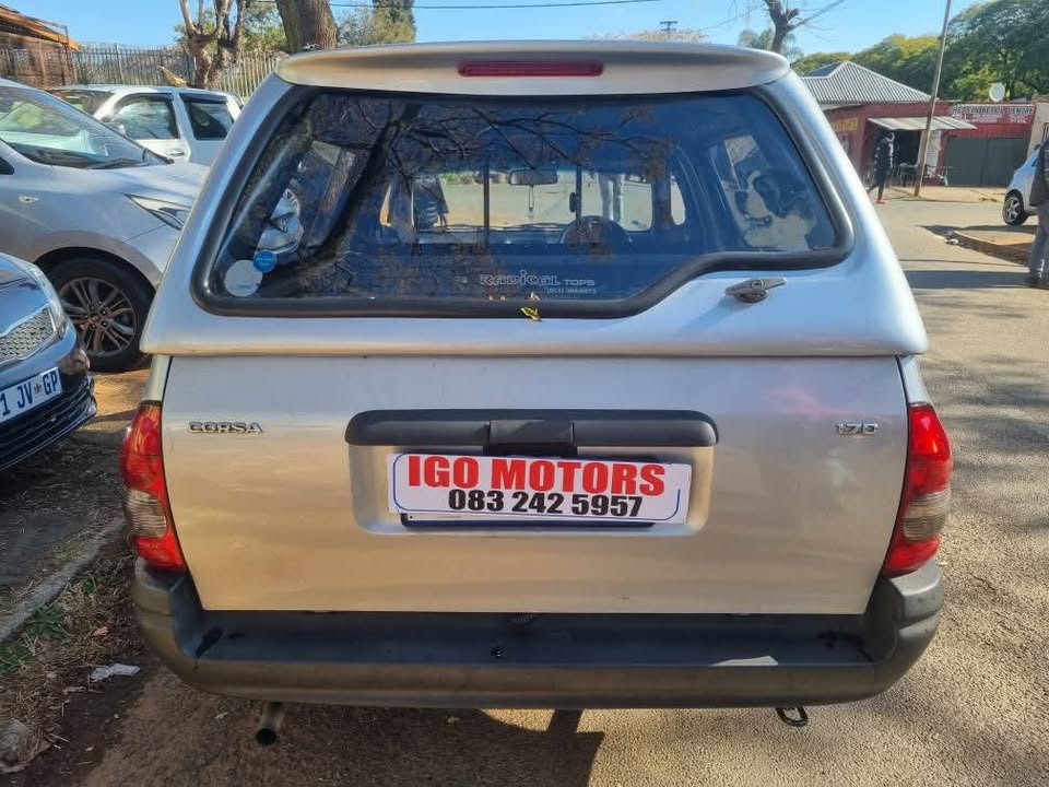 2003 Corsa bakkie 1.7 Disiel Manual 160,000km Mechanically Perfect with Canopy, Clothes Seat