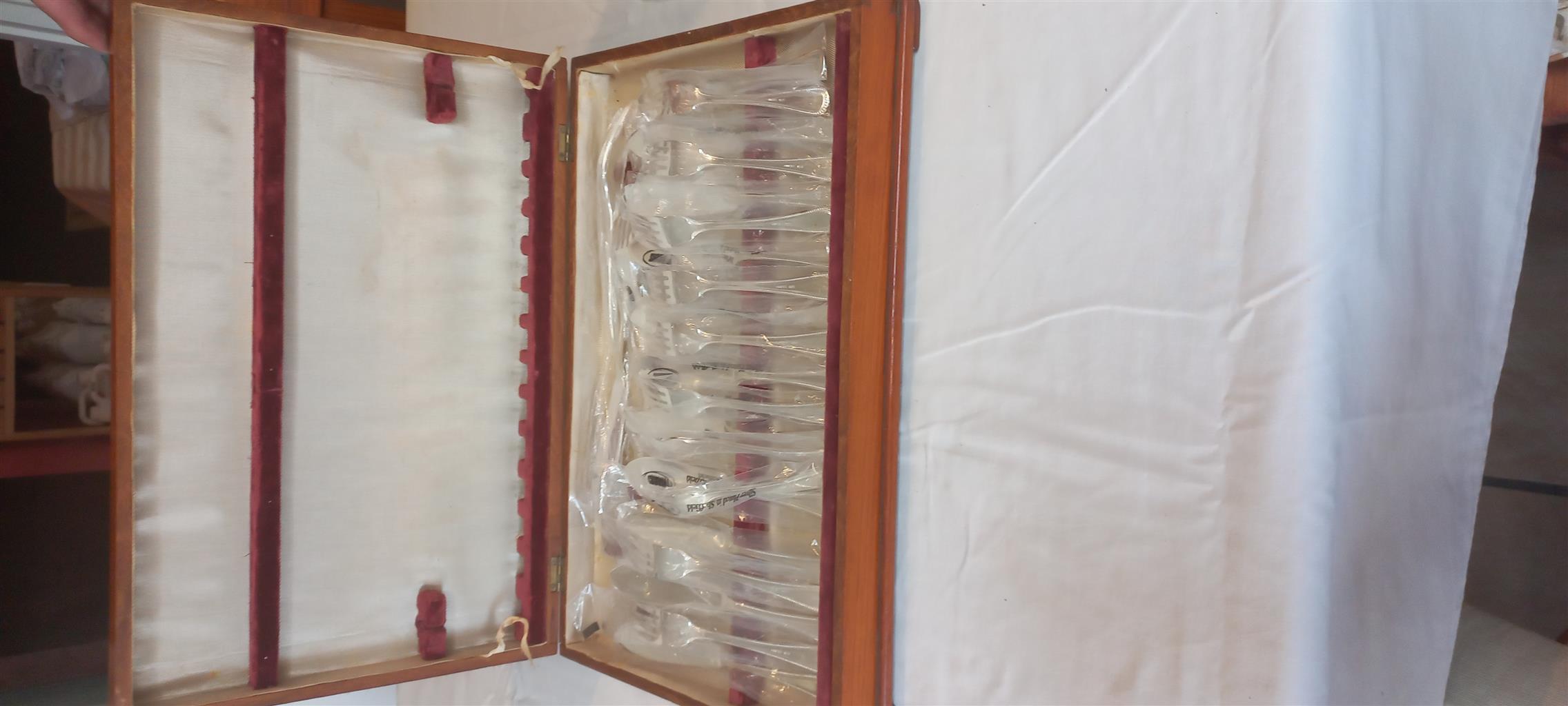 Serving Plates and Cutlery Set