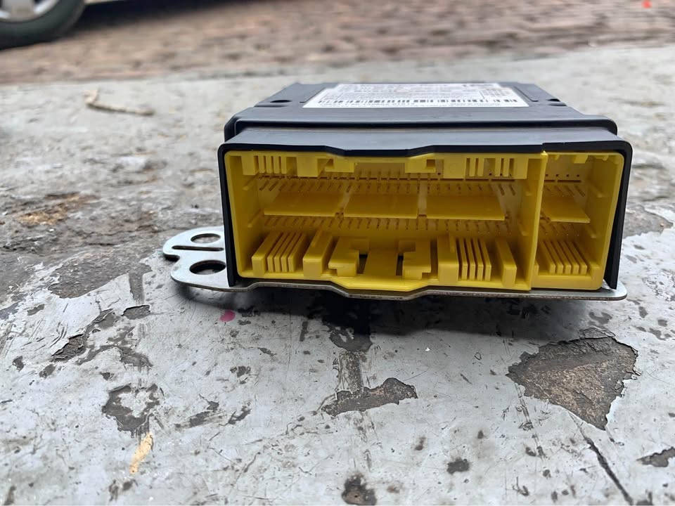 Mercedes A class 176 airbag module