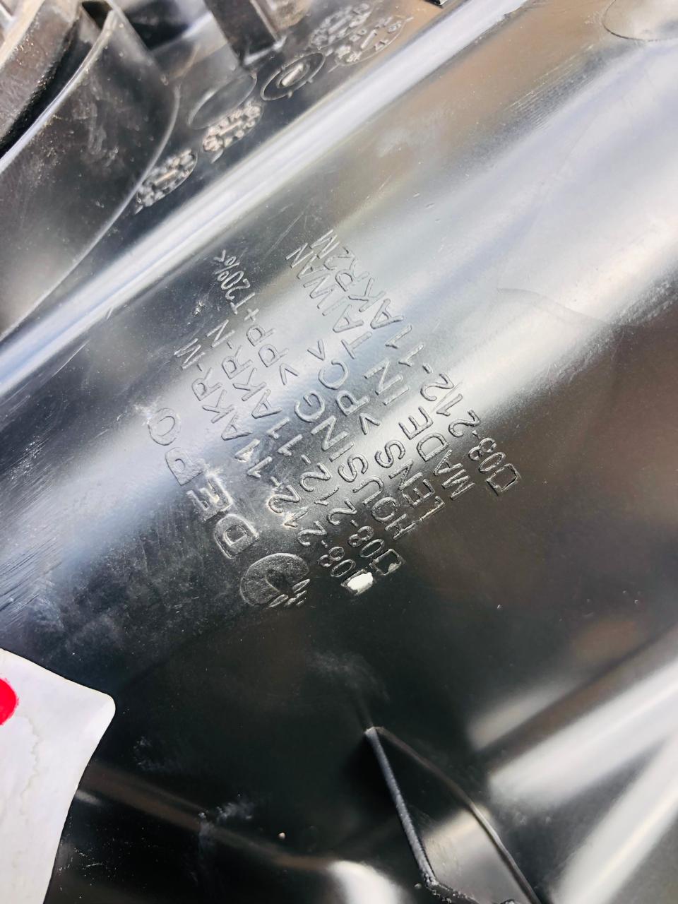 Toyota Hilux GD6 left and right side headlights - Private Seller Toyota Hilux GD6 left and right side headlights - Private Seller
