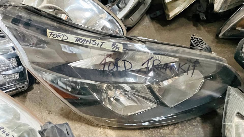 Ford Transit headlight - Private Seller Ford Transit headlight - Private Seller