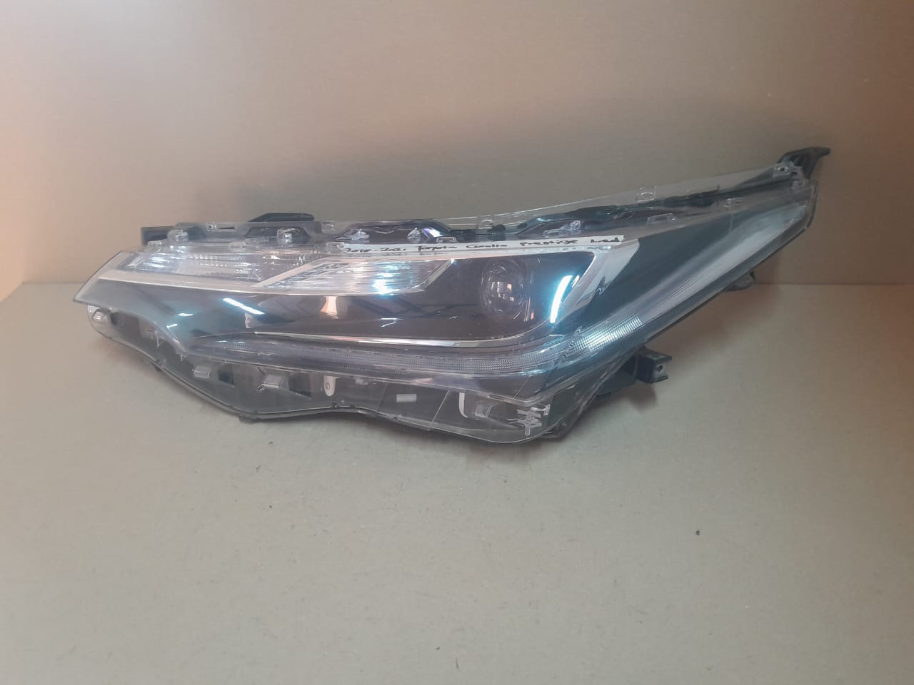 2018-2021 TOYOTA PRESTIGE RIGHT SIDE LED HEADLIGHT FOR SALE - Private Seller