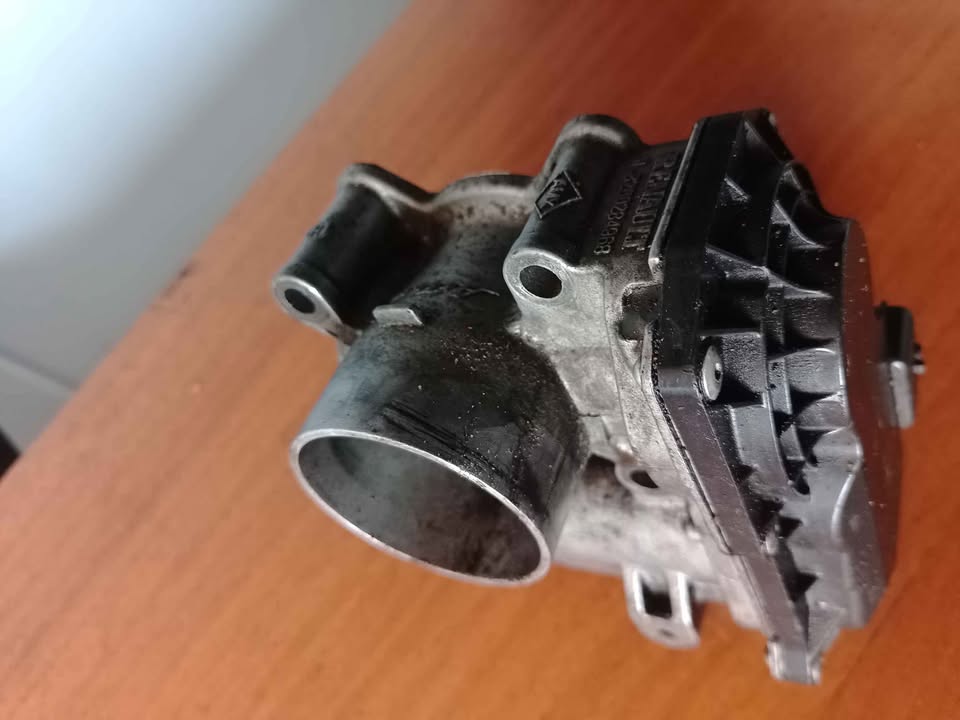 Throttle body Renault MODUS - Private Seller Throttle body Renault MODUS - Private Seller