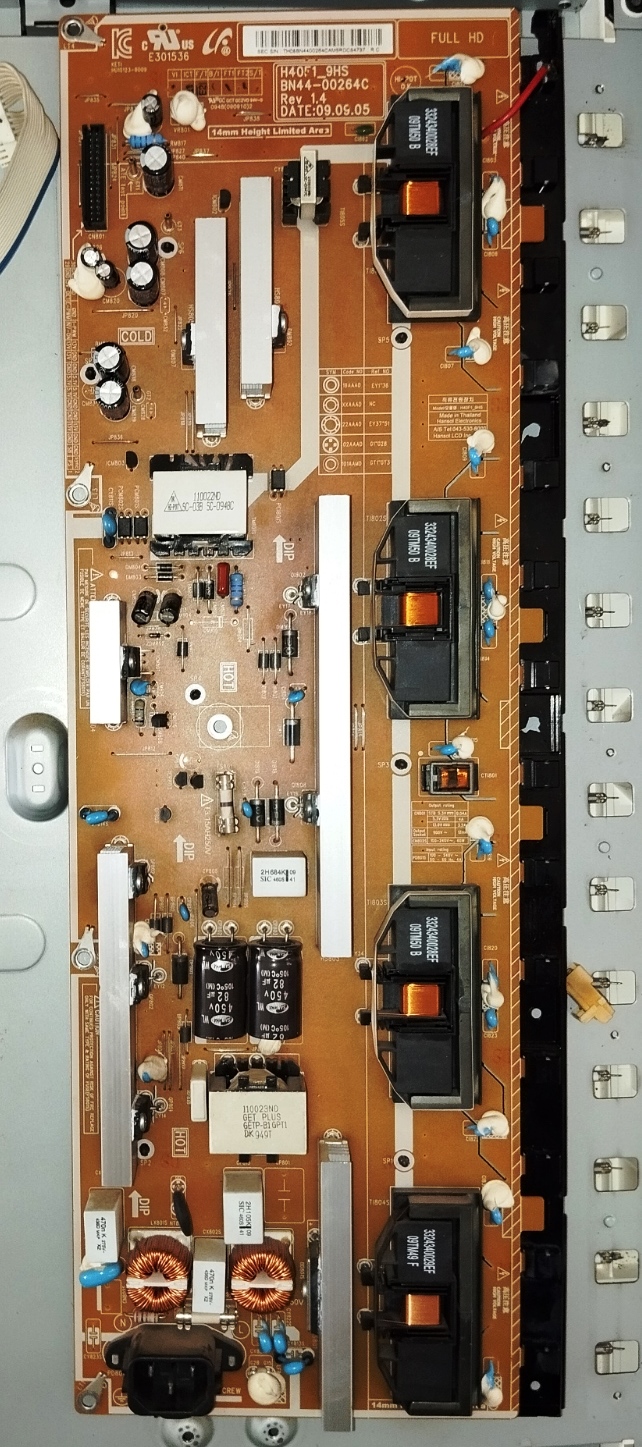 Samsung LA40B530P7R LCD TV for spares or repairs only!