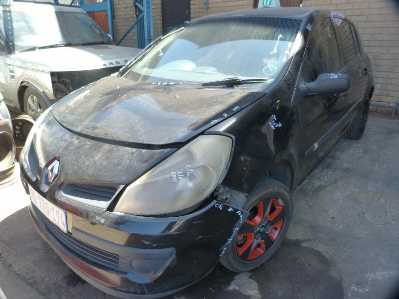 Renault Clio III 1.6 Manual Black - 2007 STRIPPING FOR SPARES - Private Seller Renault Clio III 1.6 Manual Black - 2007 STRIPPING FOR SPARES - Private Seller