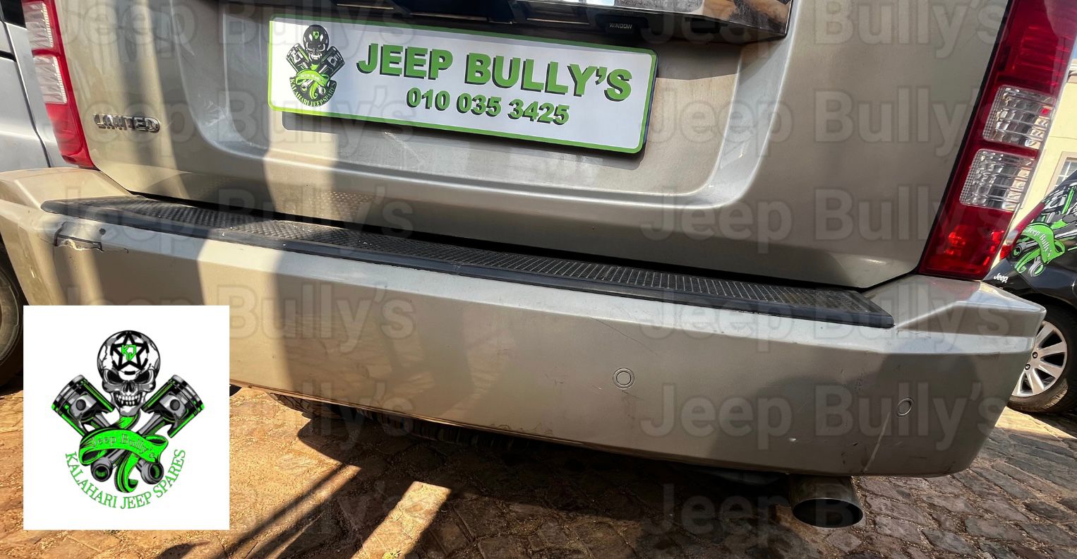 3.7 (2010) Jeep Cherokee KK Back Bumper, In Good Condition For Sale - Private Seller 3.7 (2010) Jeep Cherokee KK Back Bumper, In Good Condition For Sale - Private Seller
