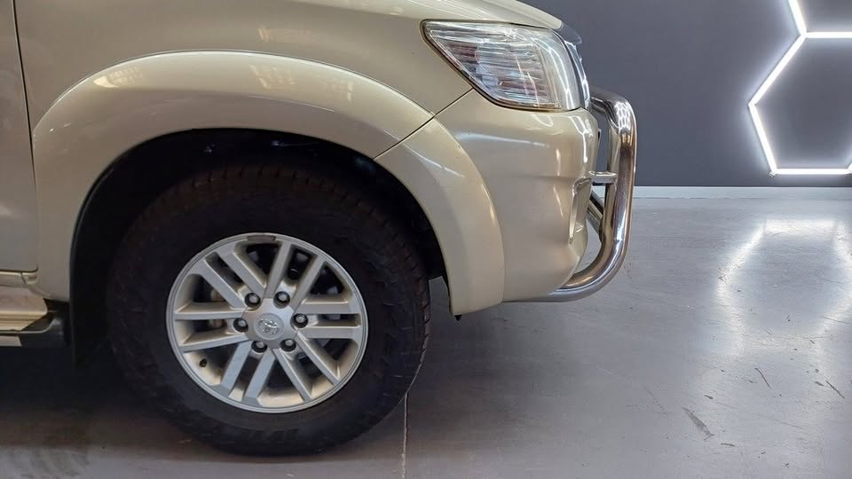 2013 Toyota hilux 3.0 d-4d raider 4x4 a/t p/u d/cab
