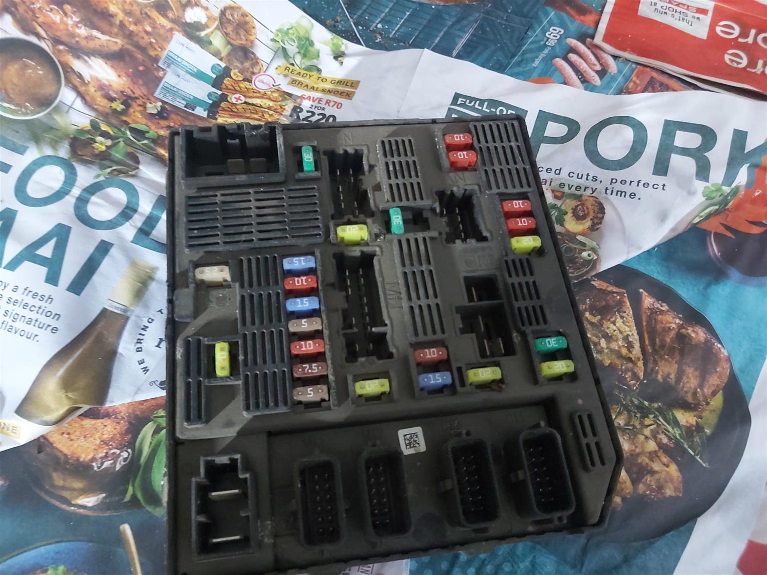 Fuse box Renault fluence or megane 3 - Private Seller