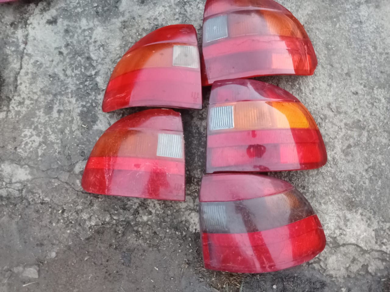 Opel Astra tail lights - Private Seller Opel Astra tail lights - Private Seller
