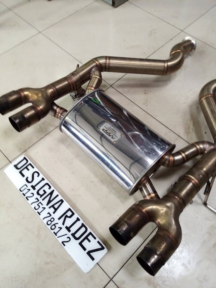 BMW EXHAUST M PERFORMANCE  M3/M4 POWER PIPES EXHAUST - Private Seller