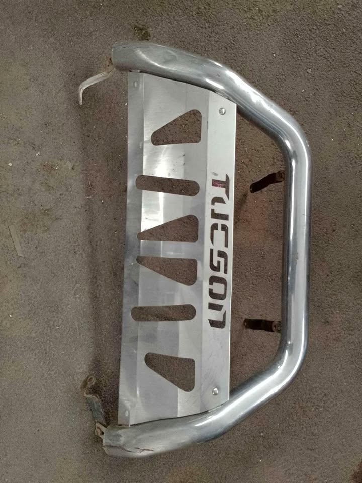 08 up Hyundai Tucson bull bar for sale - Private Seller 08 up Hyundai Tucson bull bar for sale - Private Seller