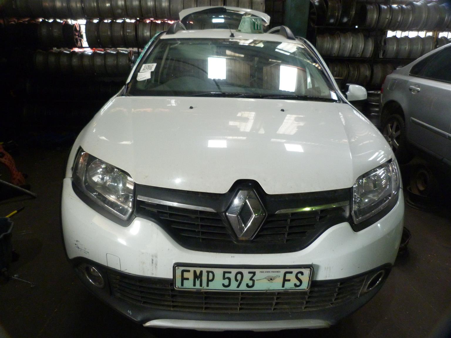 Renault Sandero 900cc Turbo Manual - 2014 Spares - Private Seller Renault Sandero 900cc Turbo Manual - 2014 Spares - Private Seller