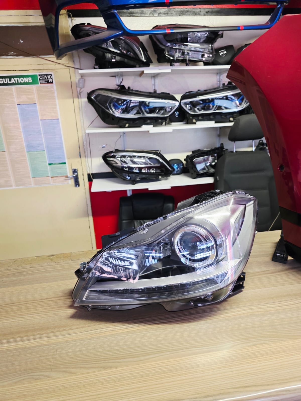 2013 MERCEDEZ BENZ W204 FACELIFT XENON LEFT HEADLIGHT NEW(OEM) - Private Seller 2013 MERCEDEZ BENZ W204 FACELIFT XENON LEFT HEADLIGHT NEW(OEM) - Private Seller