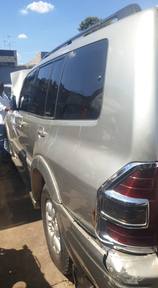 Mitsubishi Pajero 2002-2003 Original Spare Parts in Roodepoort - Private Seller