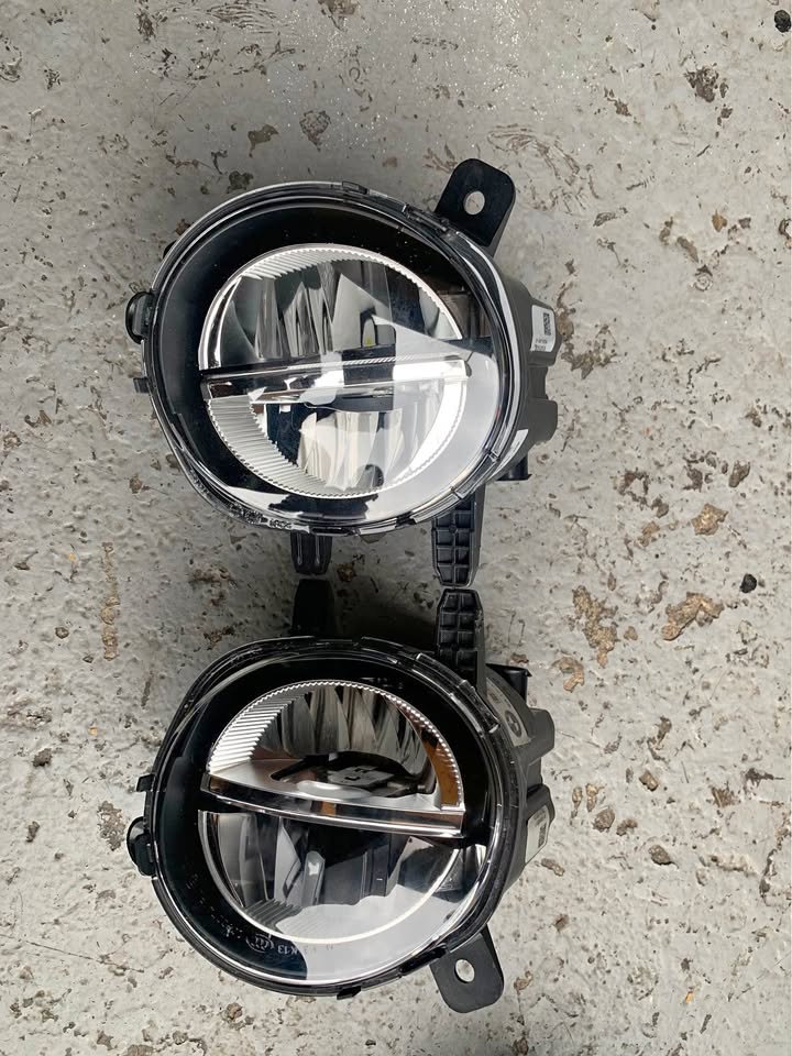 BMW F30 facelift Led fog lights BMW F30 facelift Led fog lights