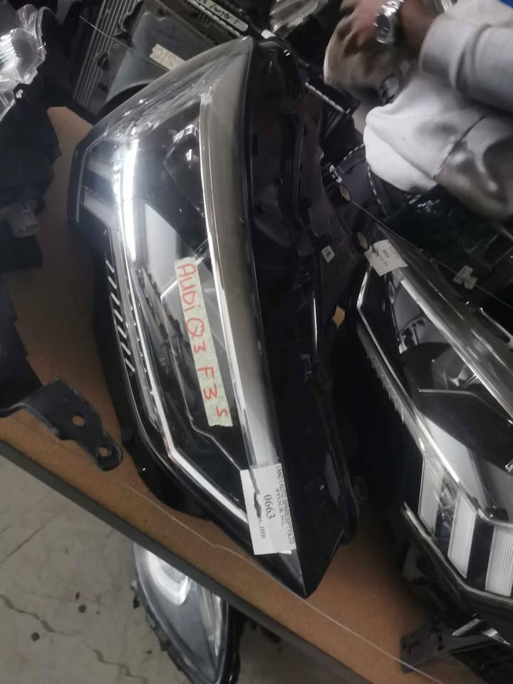 Audi A8 2023 right headlight - Private Seller Audi A8 2023 right headlight - Private Seller