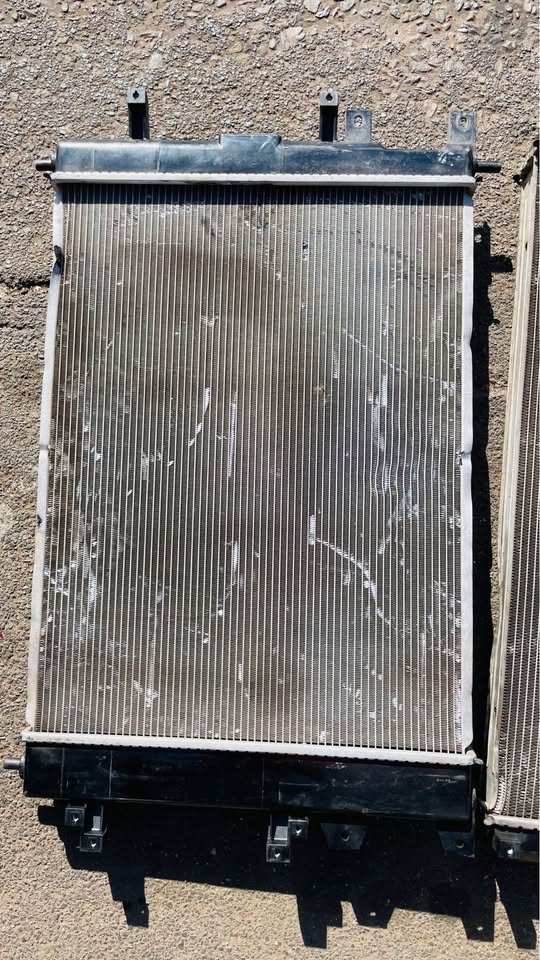 Chery Tiggo 4 Pro Radiator,fan ,condenser and inter cooler - Private Seller Chery Tiggo 4 Pro Radiator,fan ,condenser and inter cooler - Private Seller