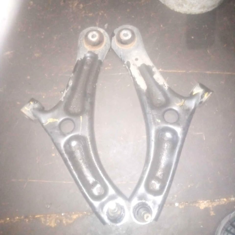 Ford EcoSport new shape both side control arms - Private Seller Ford EcoSport new shape both side control arms - Private Seller