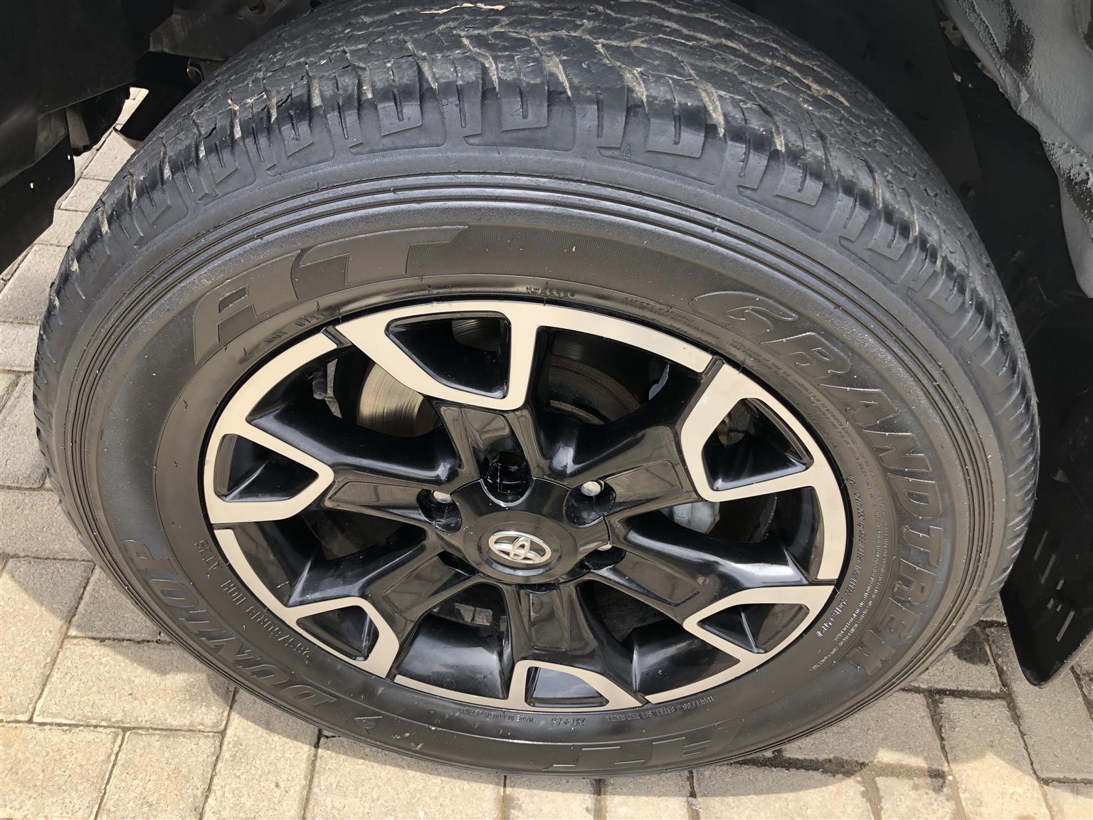Used 2019 Toyota Hilux 2.8GD-6 double cab Legend manual - Private Seller Used 2019 Toyota Hilux 2.8GD-6 double cab Legend manual - Private Seller