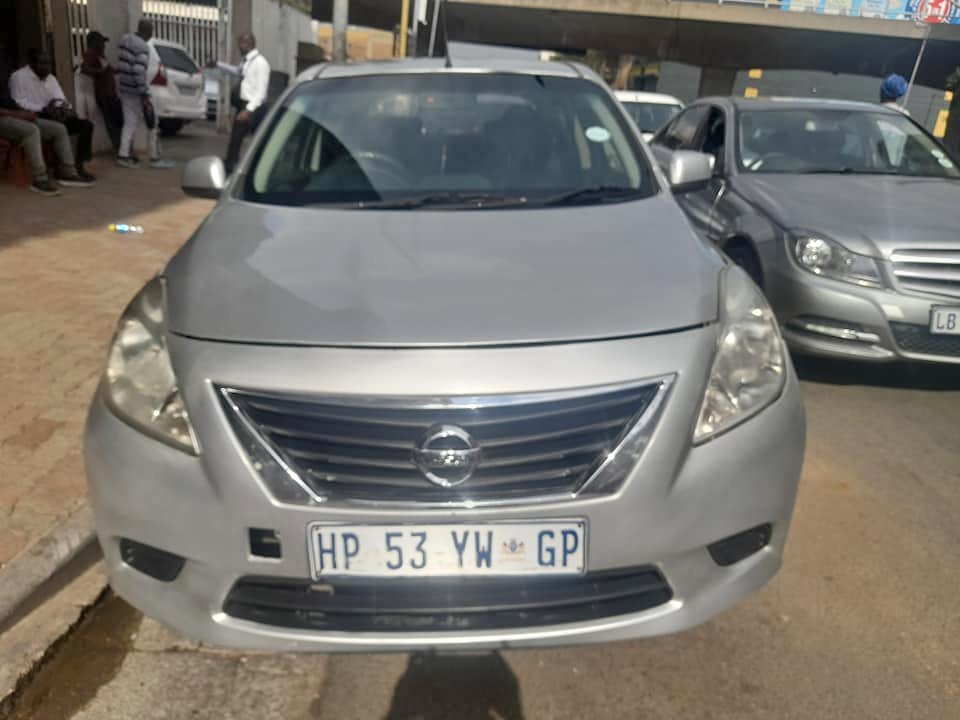 2015 NISSAN ALMERA 1.6 MANUAL 90000KM EXCELLENT CONDITION CONTACT LEON ON