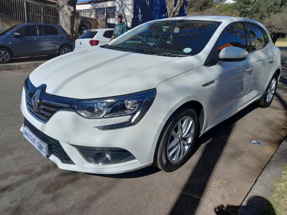 2019 RENAULT MAGANE 1.6 ENGINE PETROL, MANUAL, WHITE COLOR, MILEAGE