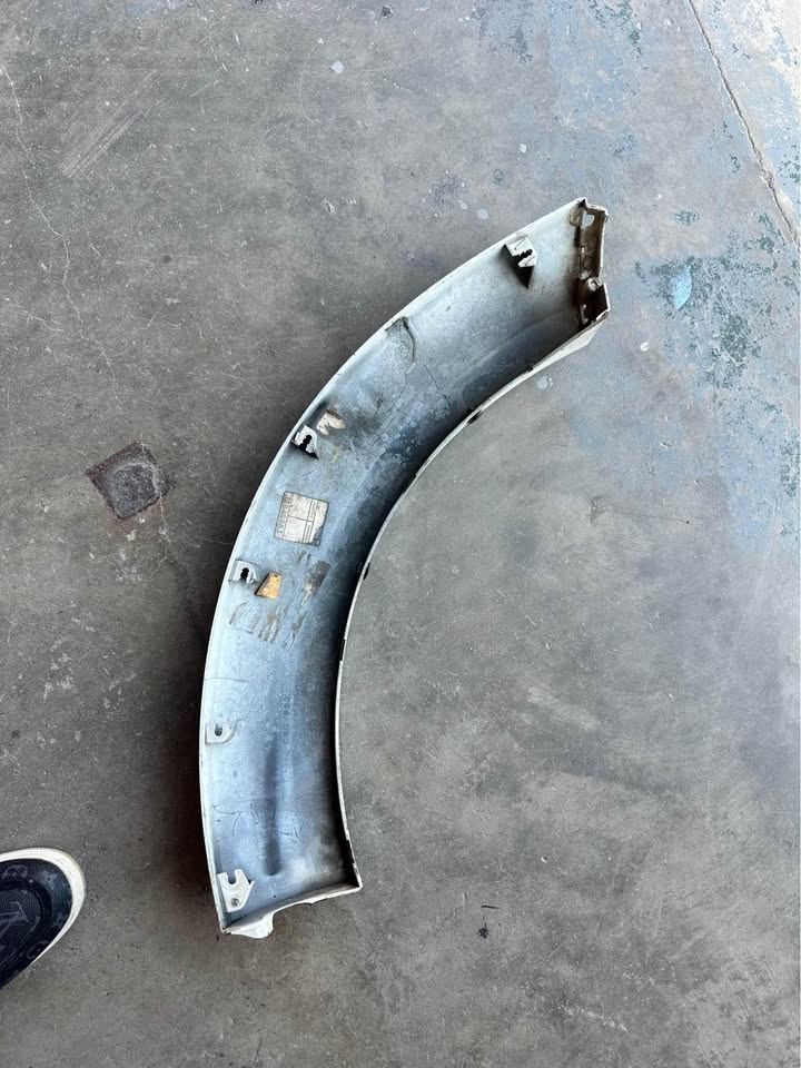 Land Rover Discovery IV wheel arch 2009-2017 - Private Seller