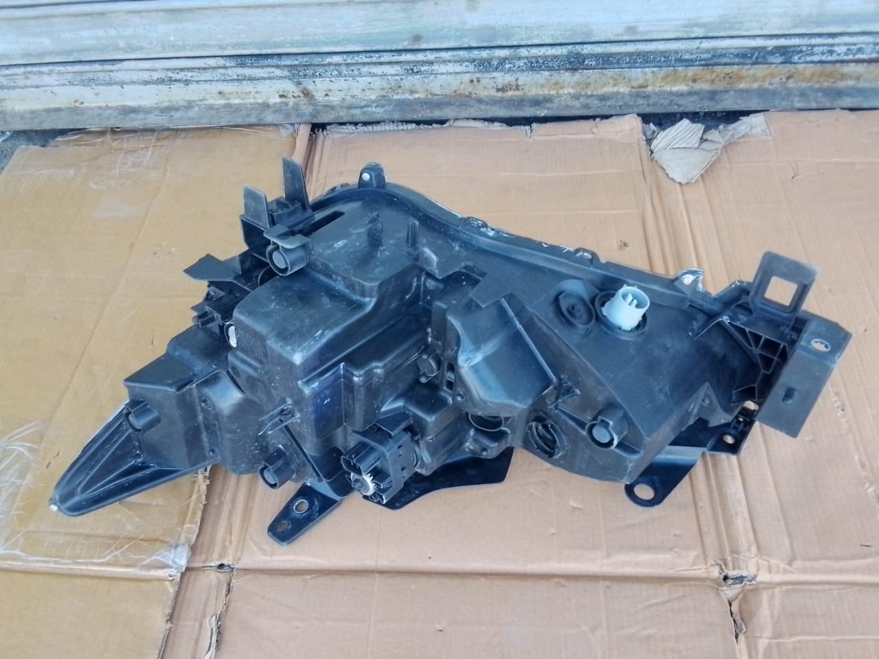 MAZDA CX5 RHS HEADLIGHT FOR SALE - Private Seller MAZDA CX5 RHS HEADLIGHT FOR SALE - Private Seller