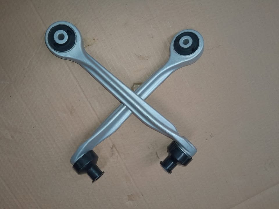 AUDI A4 B8 BOTH SIDES UPPER CONTROL ARM FOR SALE - Private Seller AUDI A4 B8 BOTH SIDES UPPER CONTROL ARM FOR SALE - Private Seller