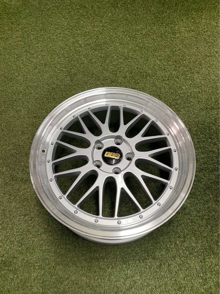 18 INCH BBS LM DESIGN RIM SET (ALL FOUR ARE 8J) - Private Seller