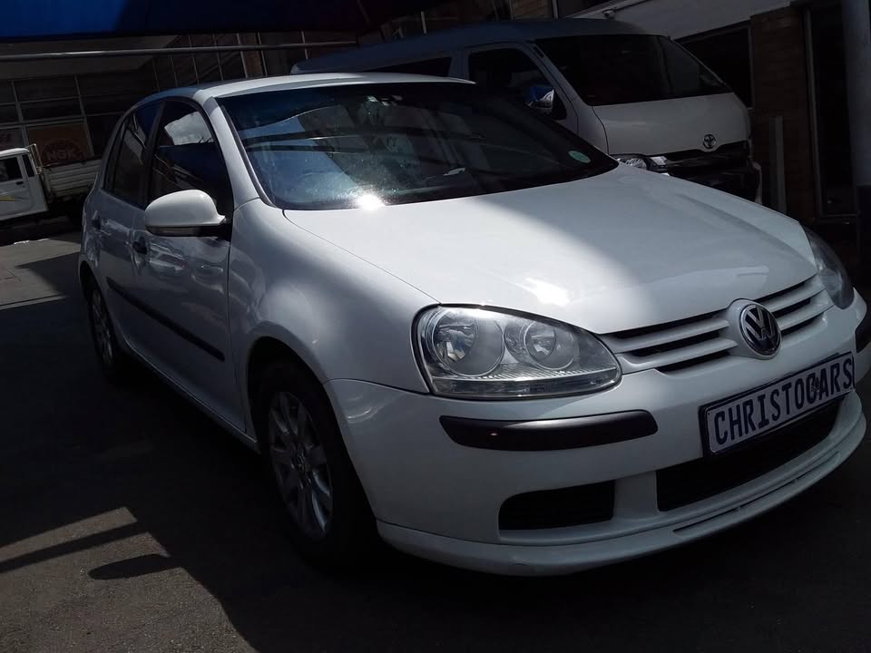 2005 model VW Golf 5 comfort line manual