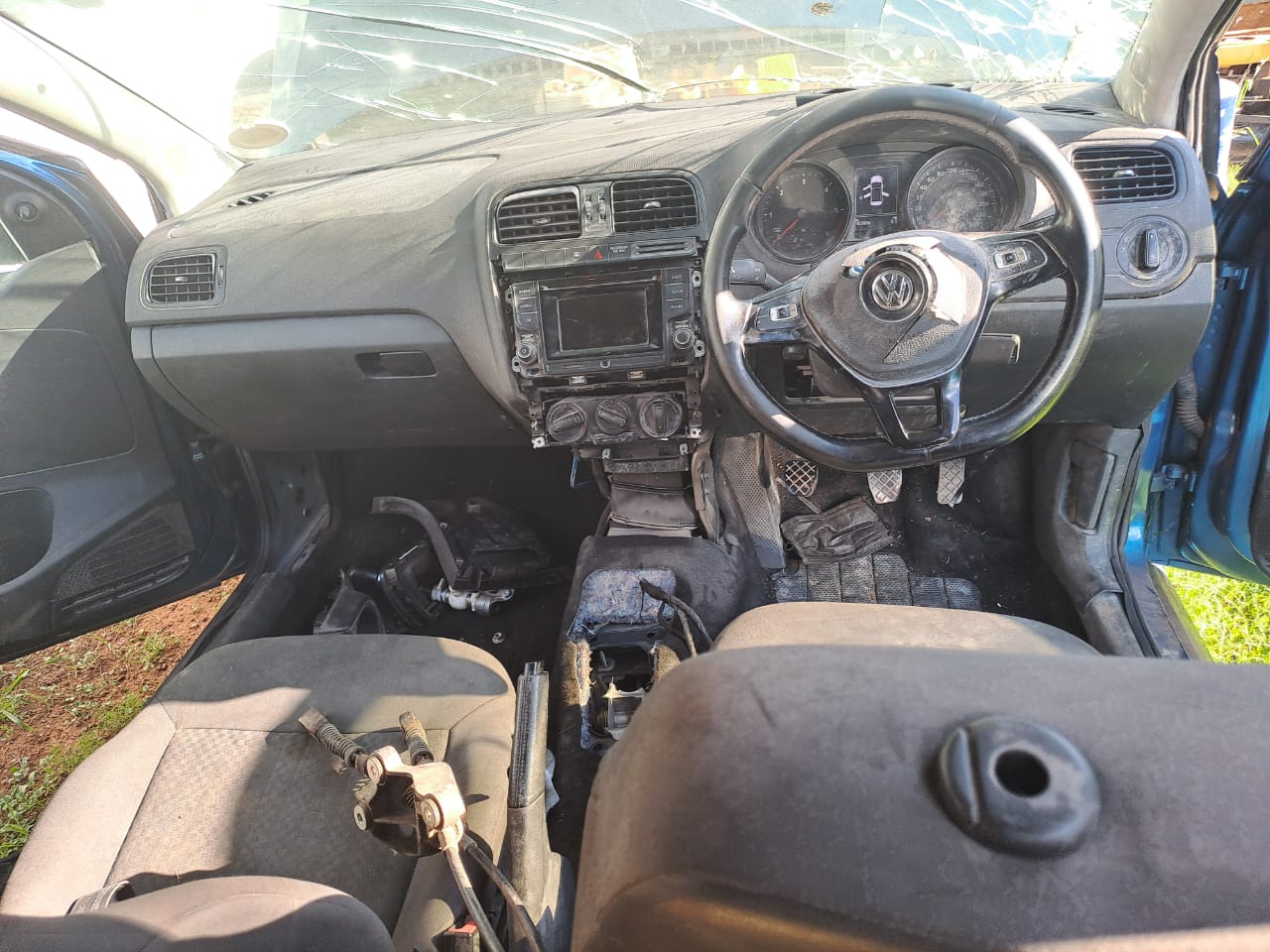 POLO 1.4 DIESEL STRIPPIN FOR SPARES - Private Seller POLO 1.4 DIESEL STRIPPIN FOR SPARES - Private Seller