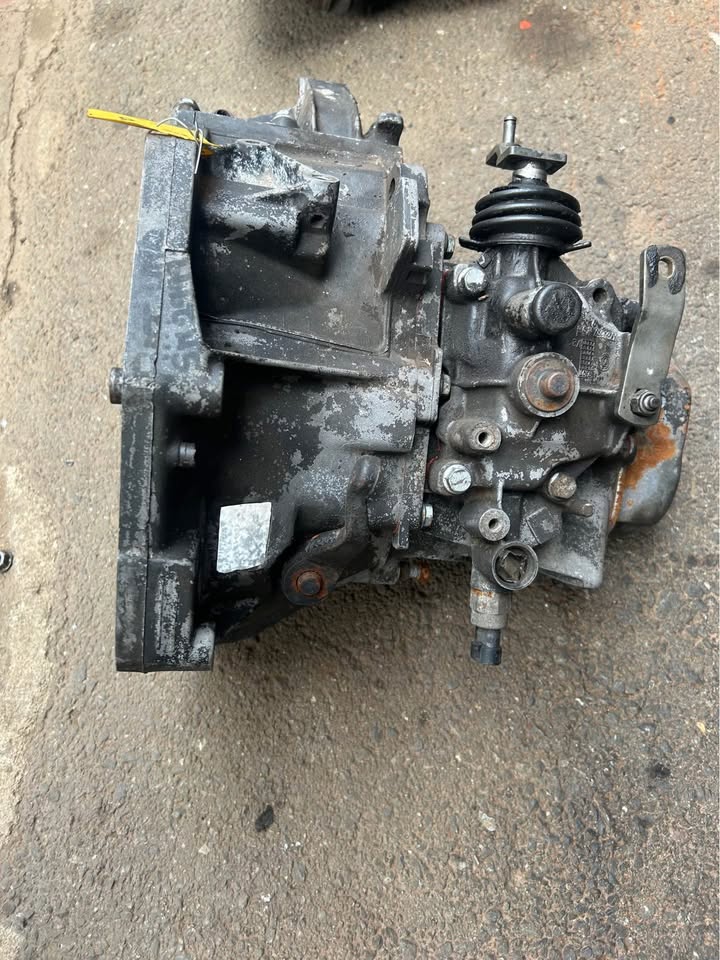 Fiat UNO 1.1 Gearbox Available Call or WhatsApp - Private Seller Fiat UNO 1.1 Gearbox Available Call or WhatsApp - Private Seller