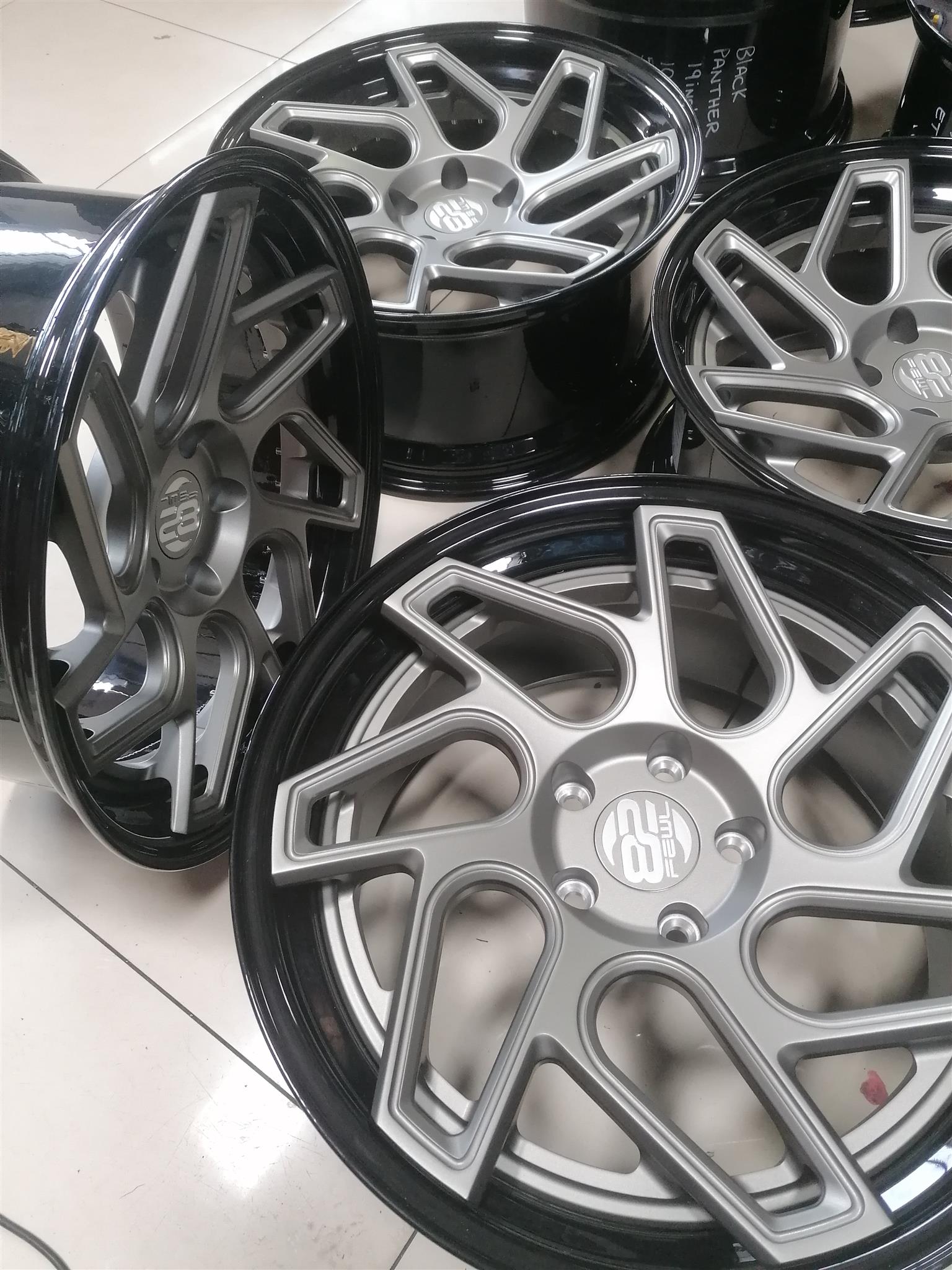 WHEEL - Private Seller WHEEL - Private Seller