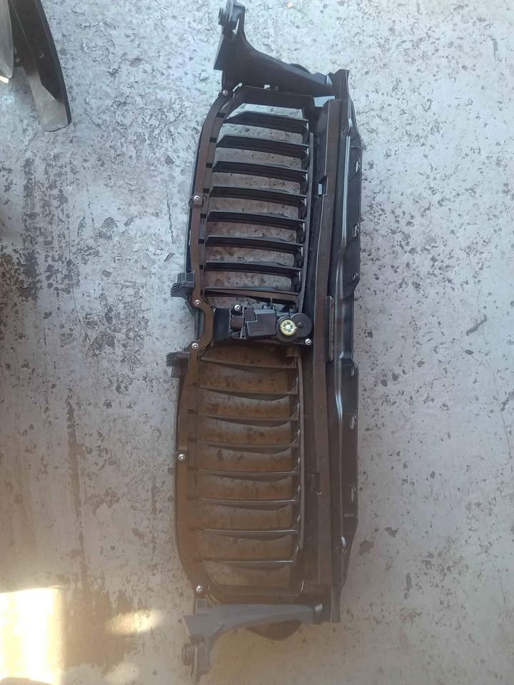 BMW G30 grille