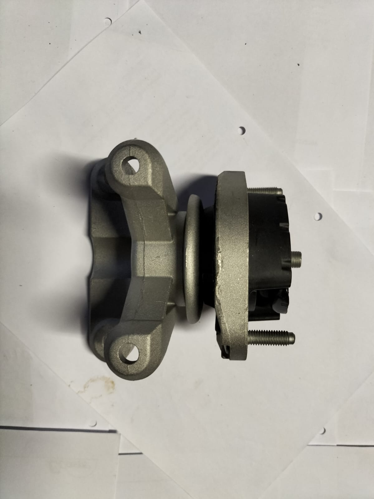 Audi A4 B7 NEW gearbox mountings for sale - Private Seller