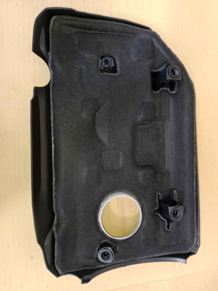 VW Golf 6 GTI CCZ Engine covers - Private Seller VW Golf 6 GTI CCZ Engine covers - Private Seller