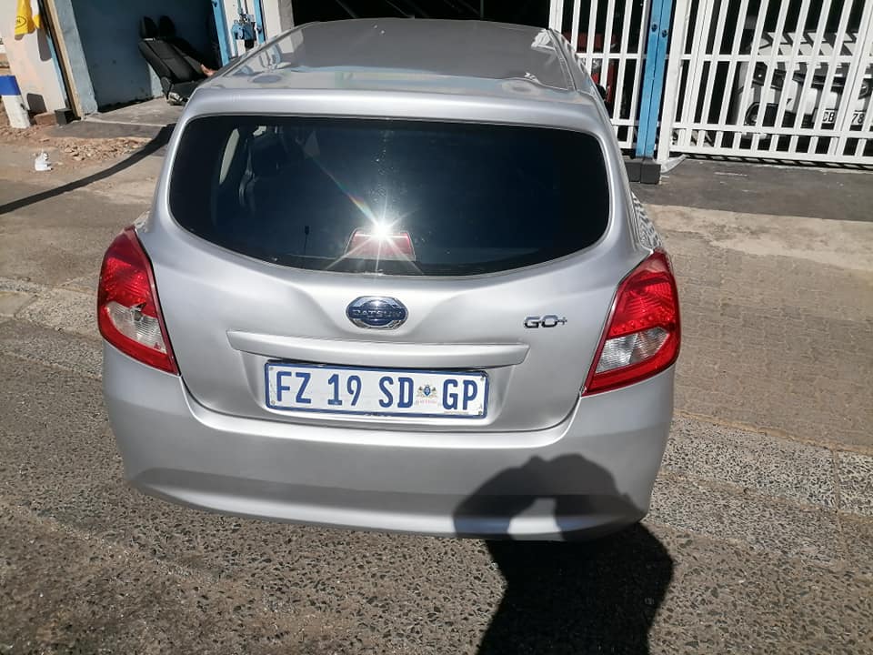 2017 Datsun Go +1.2 Seven seater with a Nice interior seat