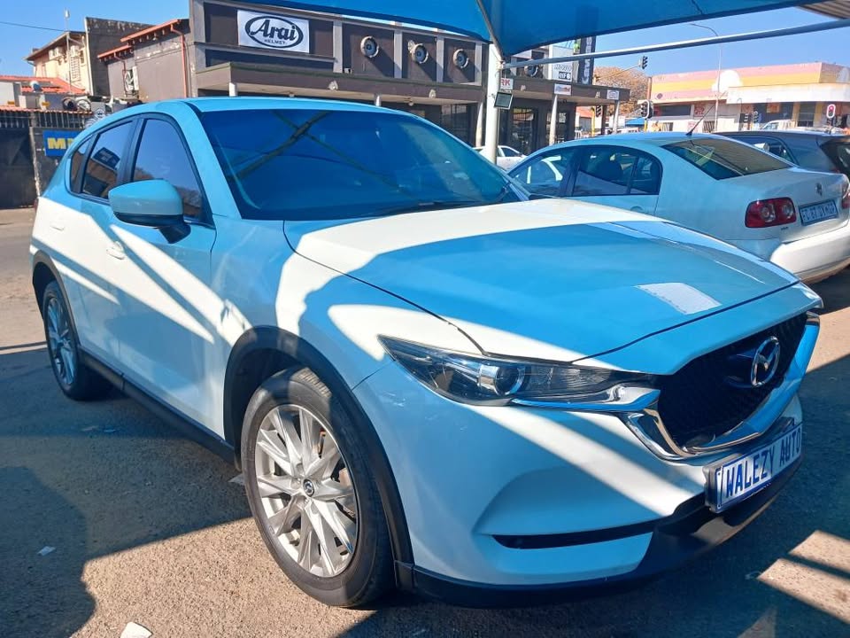 2019 MAZDA CX-5 2.0 SKYACTIVE Transmission: Automatic Mileage: 81000km Fueltype: Petrol White