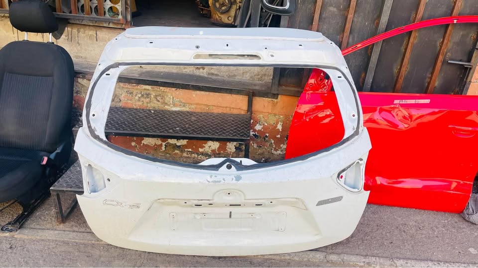 Mazda CX5 tailgate - Private Seller Mazda CX5 tailgate - Private Seller