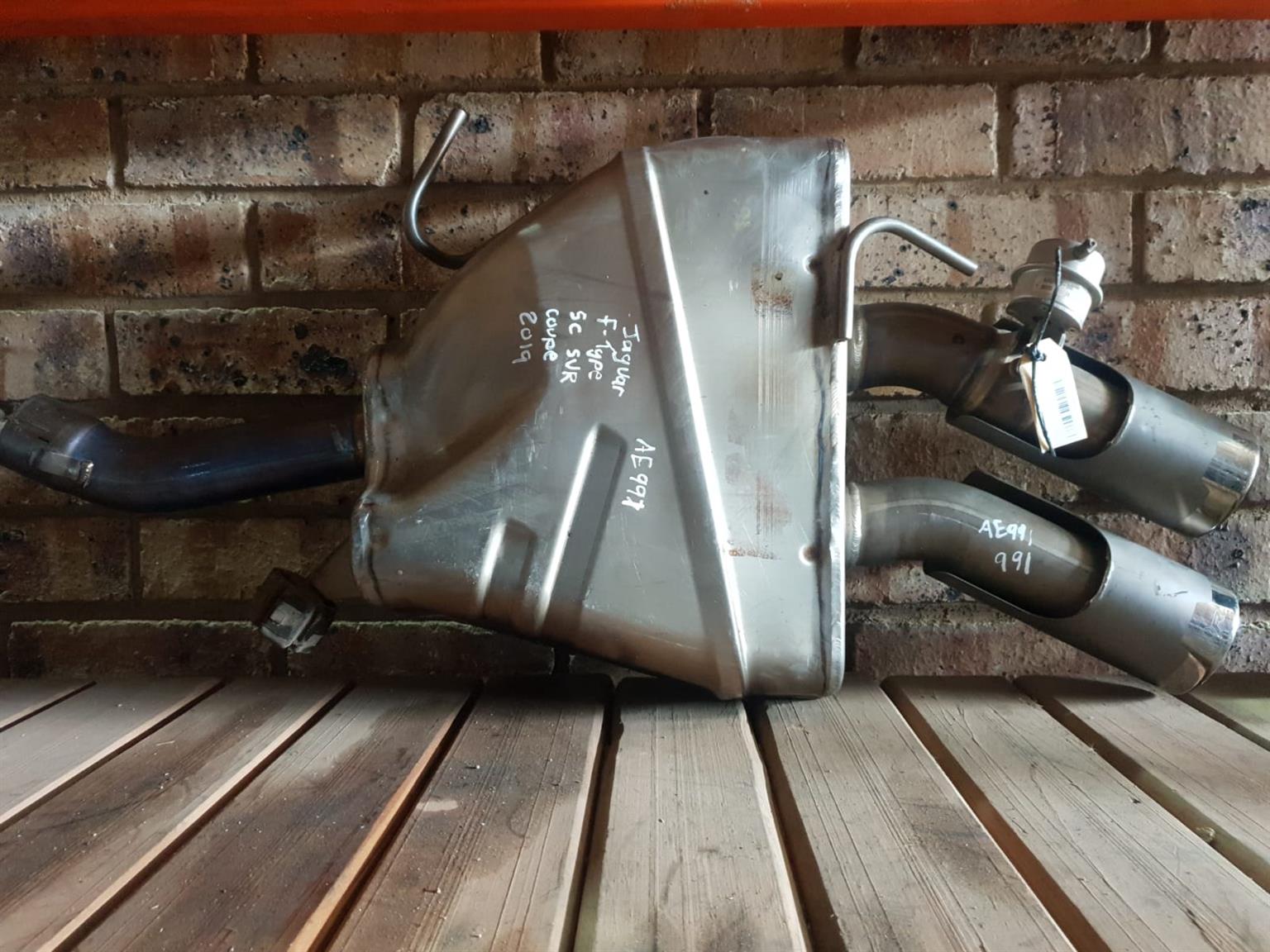 2014 Jaguar F-Type SVR Coupe Original Silencer Box For Sale