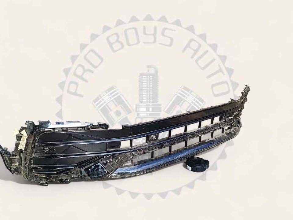 2022 VW TIGUAN R LINE GLOSS BLACK BUMPER GRILL AVAILABLE FOR SALE - Private Seller