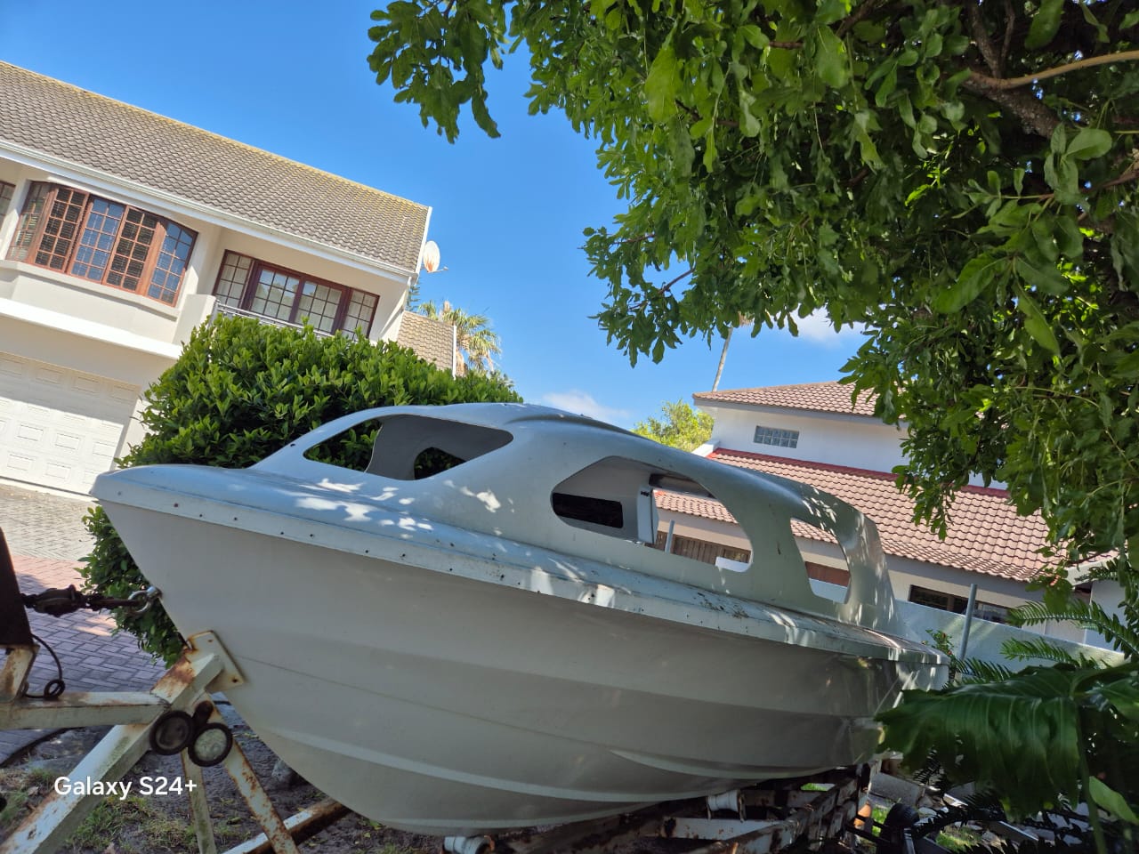 21 VT Vagabond Boat