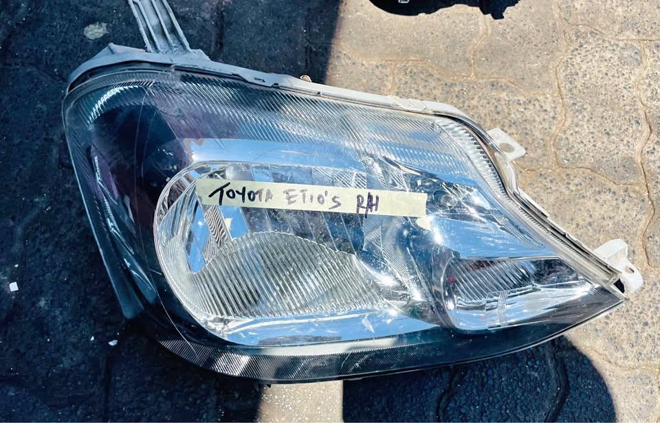 Toyota Etios headlight - Private Seller Toyota Etios headlight - Private Seller