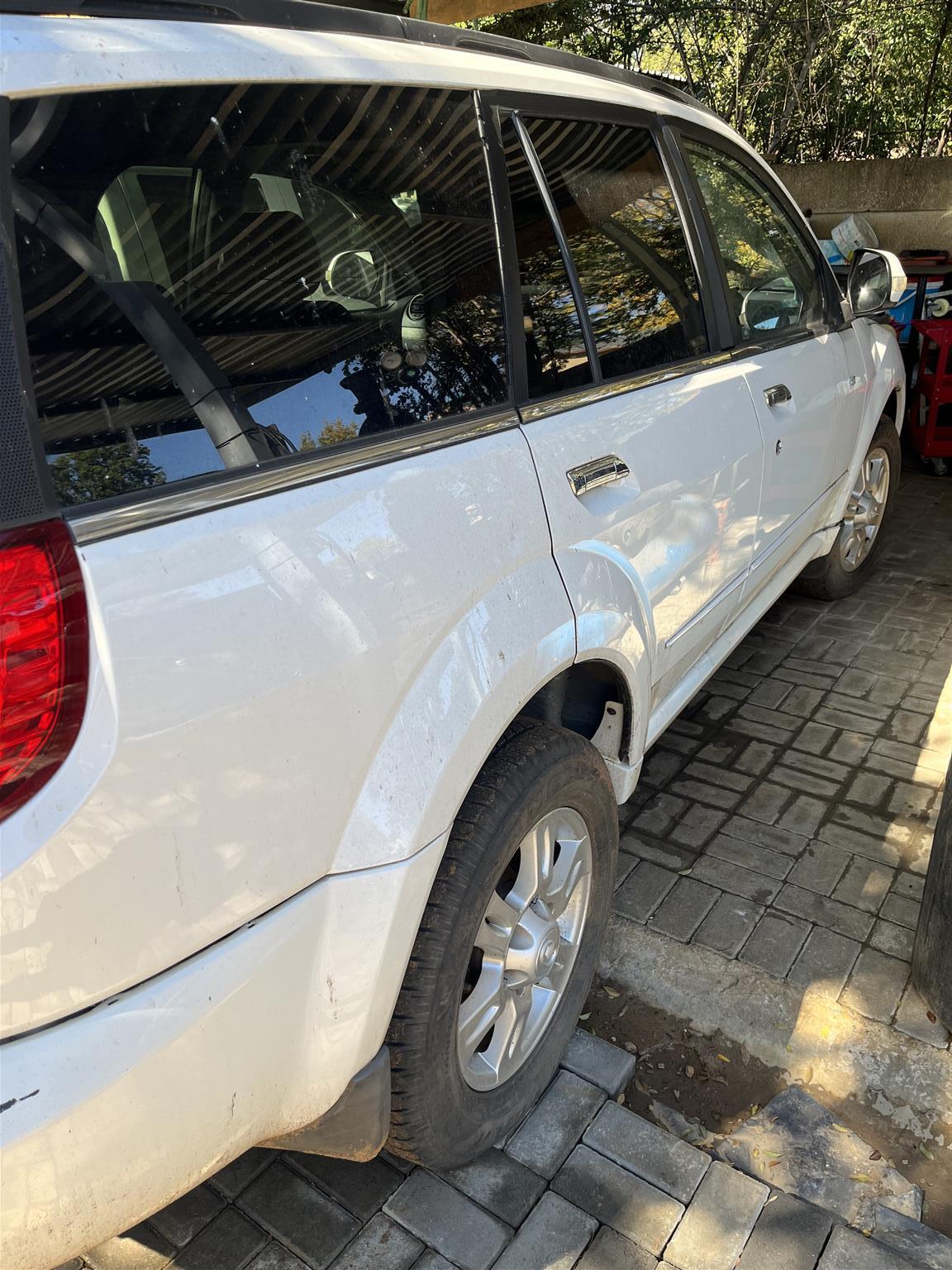 GWM H 5. 2012 4x4. For sale as is. Engine problem. Start only