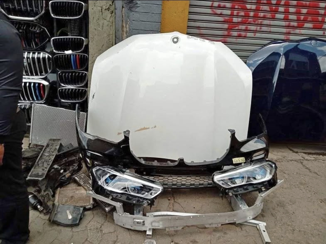 Bmw x5 G05 bonnet,front bumper,headlights,stiffners all available - Private Seller