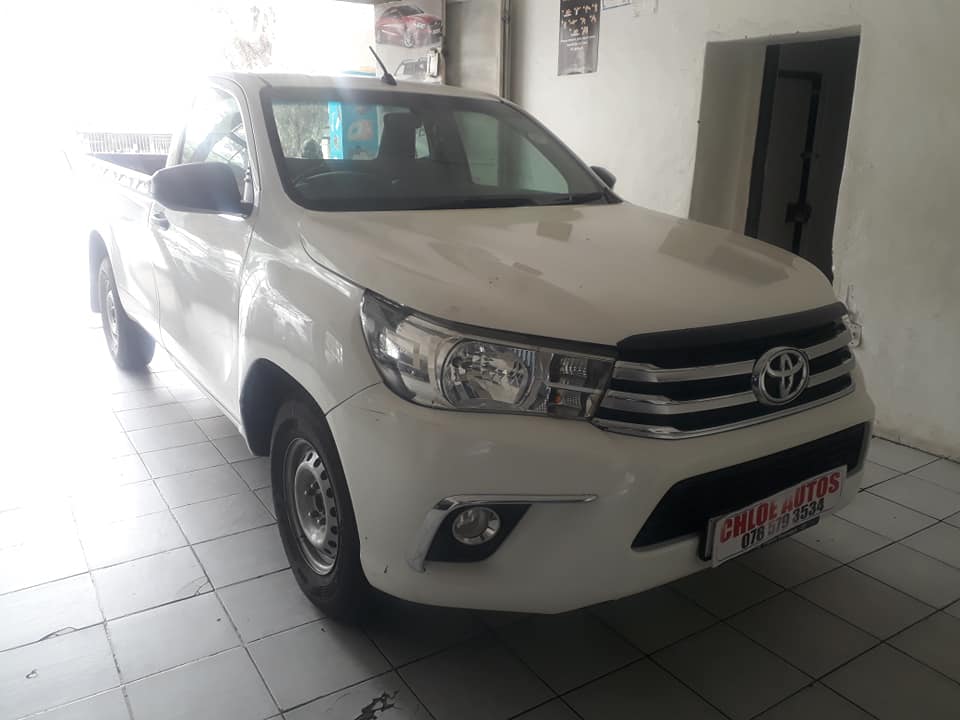 2018 TOYOTA HILUX 2.4 D4D GD6 4X2 LOWBASE SINGLE CAB MANUAL WHITE DIESEL
